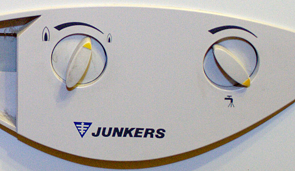 Газовая колонка Junkers